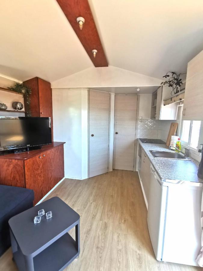 Casa Azul-Tiny House With Fantastic View, Big Outdoor Space And Pool シルヴェス エクステリア 写真
