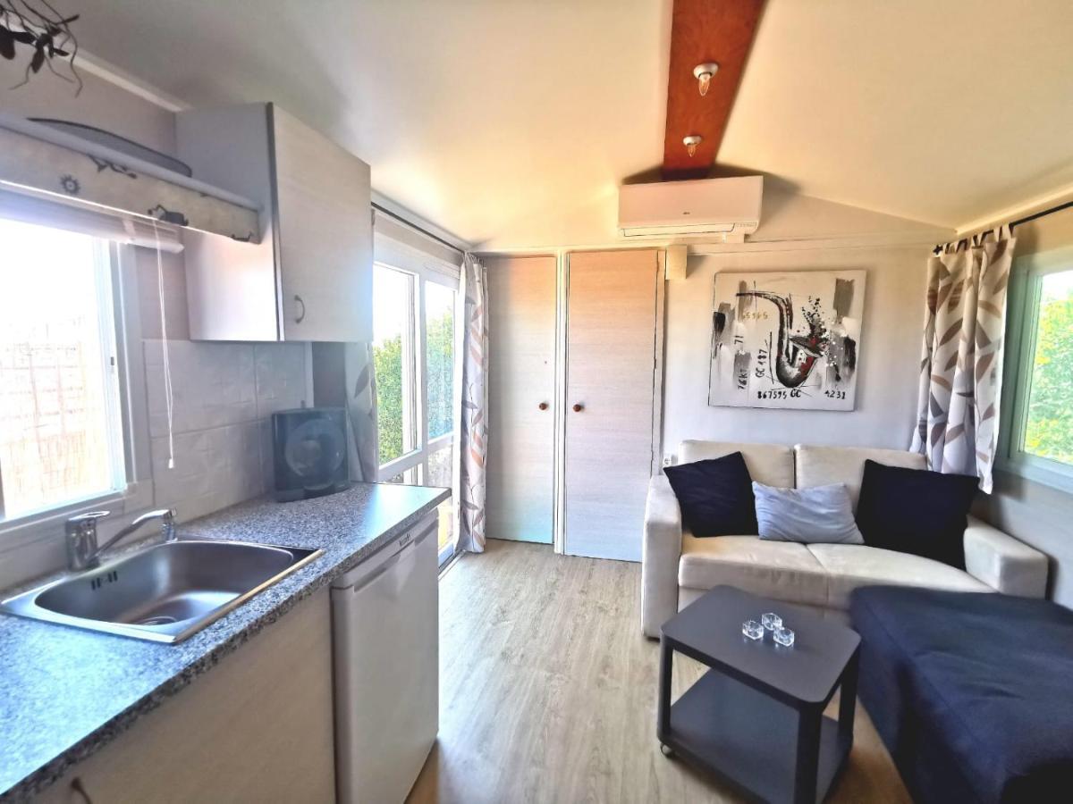 Casa Azul-Tiny House With Fantastic View, Big Outdoor Space And Pool シルヴェス エクステリア 写真
